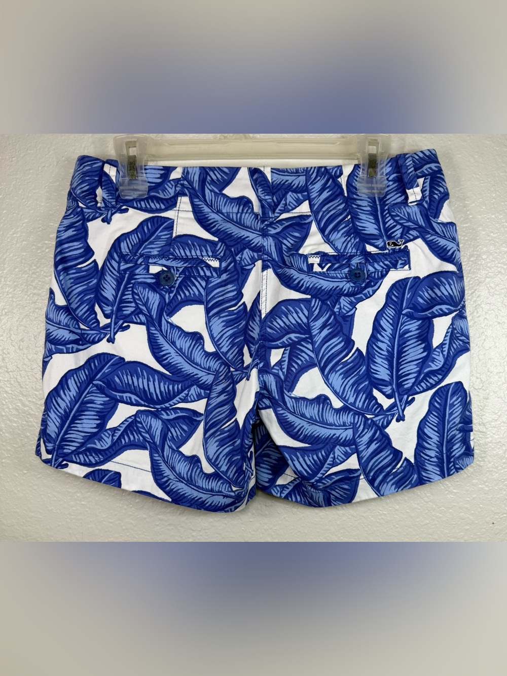 Vineyard Vines Shorts Women 4 Blue White Banana Leaf Tropical Chino Mid Rise - Picture 3 of 8
